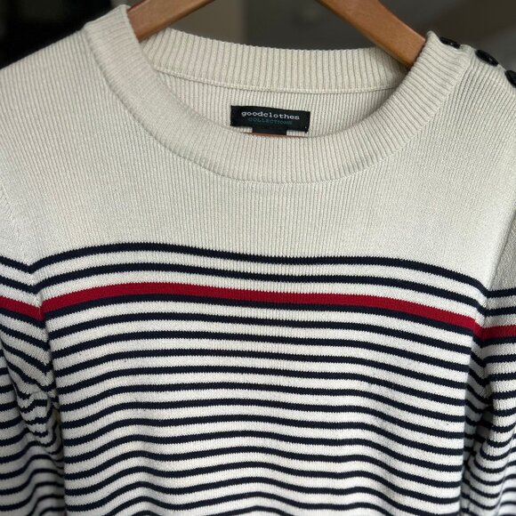 Goodclothes Nautical Deep Navy, Red, White Sweater w/ Button Detail Womens Sz M - Picture 4 of 10
